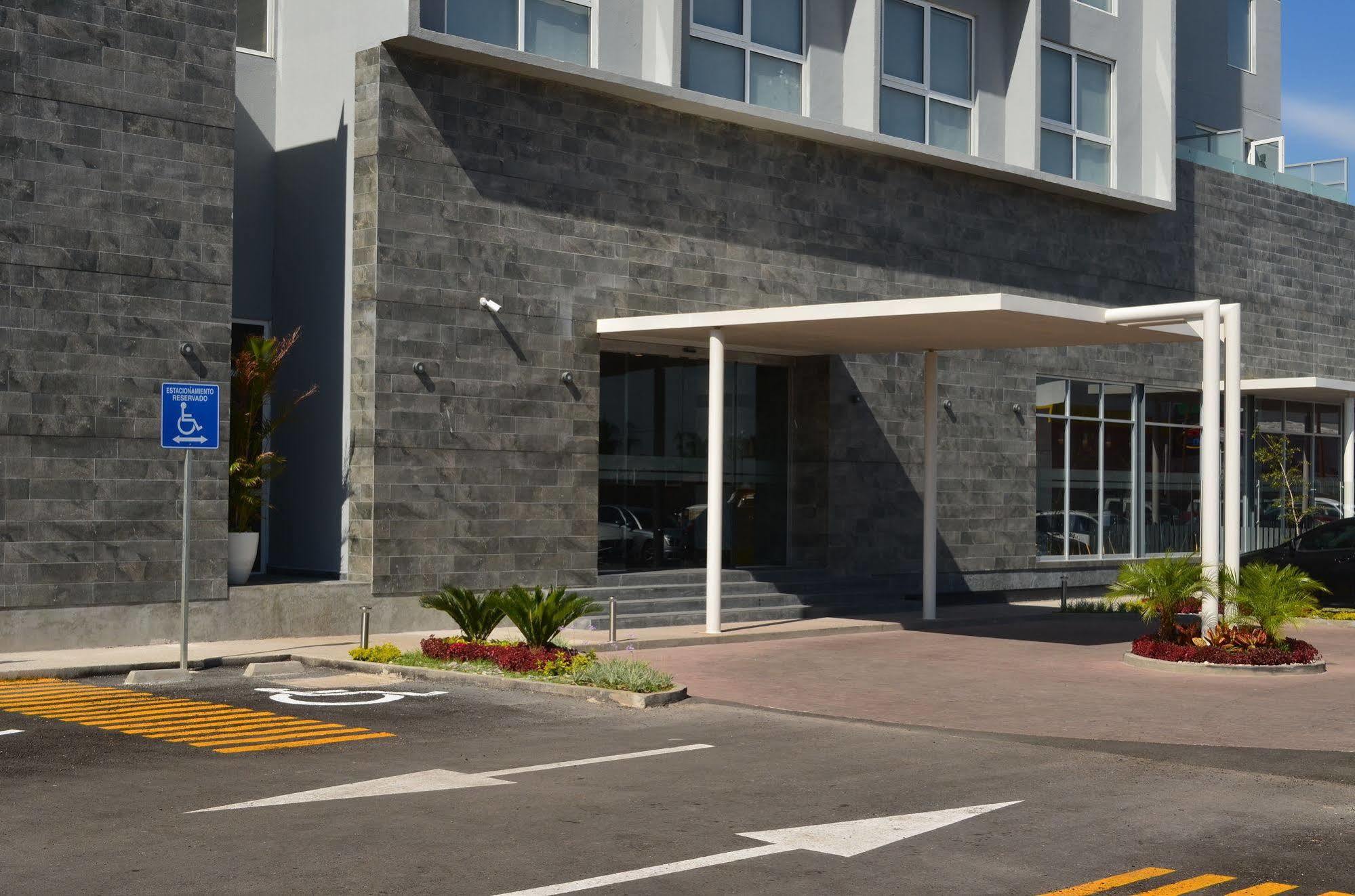 Casa Inn Business Irapuato Eksteriør bilde